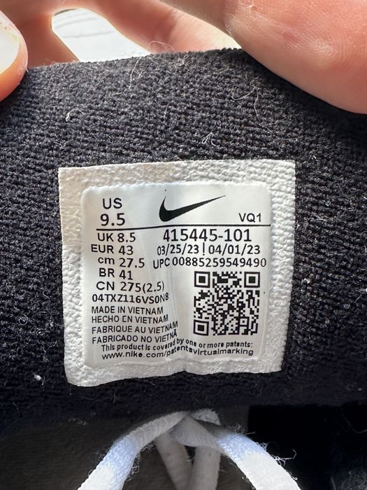 Оригінальні чоловічі кросівки Nike Air Monarch