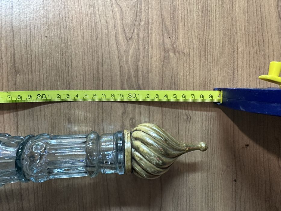 Garrafa antiga em vidro grosso,lindissima medidas nas fotos