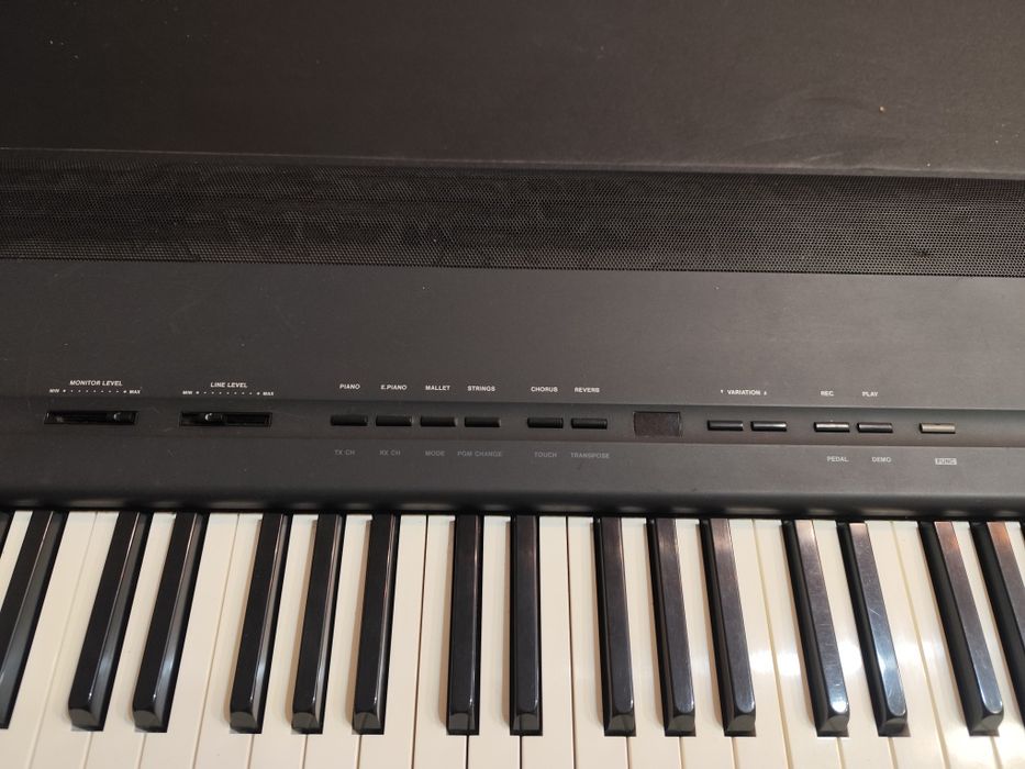 Piano digital 88 teclas