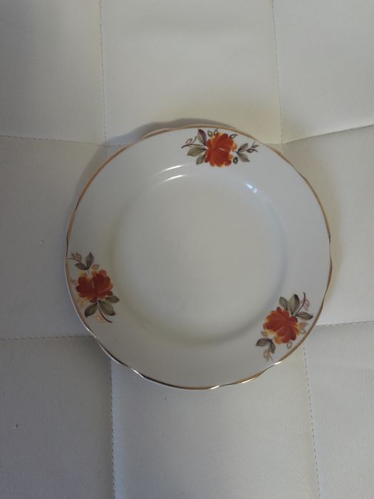 Продам Набор тарелок