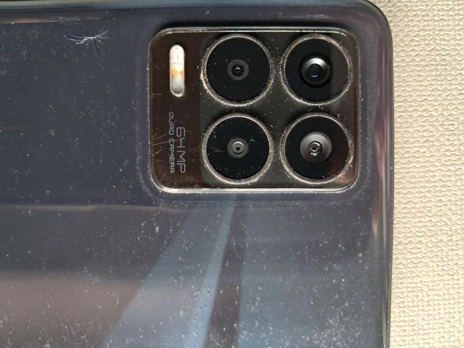 Realme 8 uszkodzony