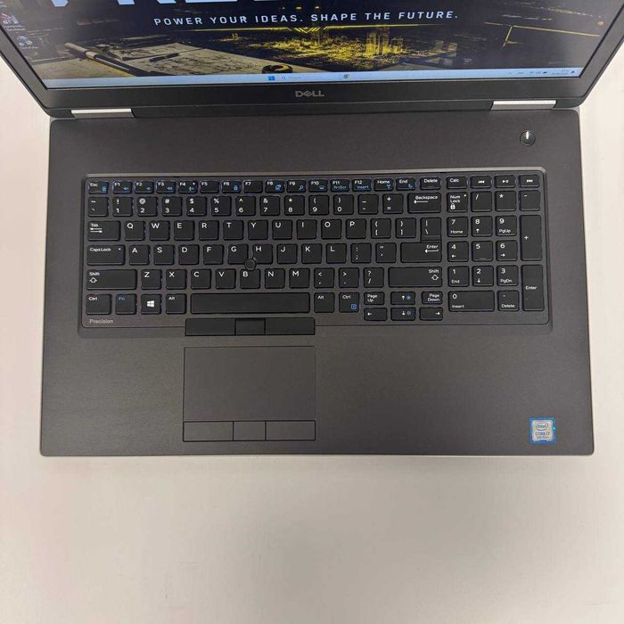 Dell Precision 7740 17.3" FHD IPS i7-9750H 16GB DDR4 SSD256GB Quadro RTX 3000 6GB