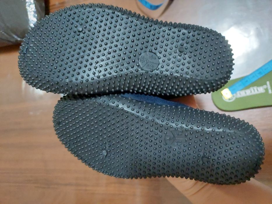 Аквашузи,  коралові тапочки , балетки