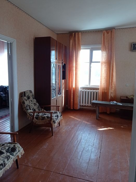 Будинок в Старому Білорусі в житловому стані.