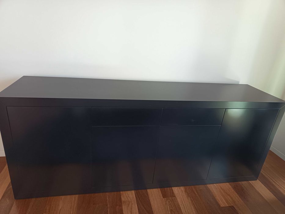 Conjunto sala mesa e aparador preto