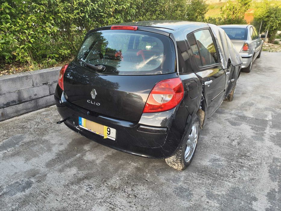 Renaut clio a reparar