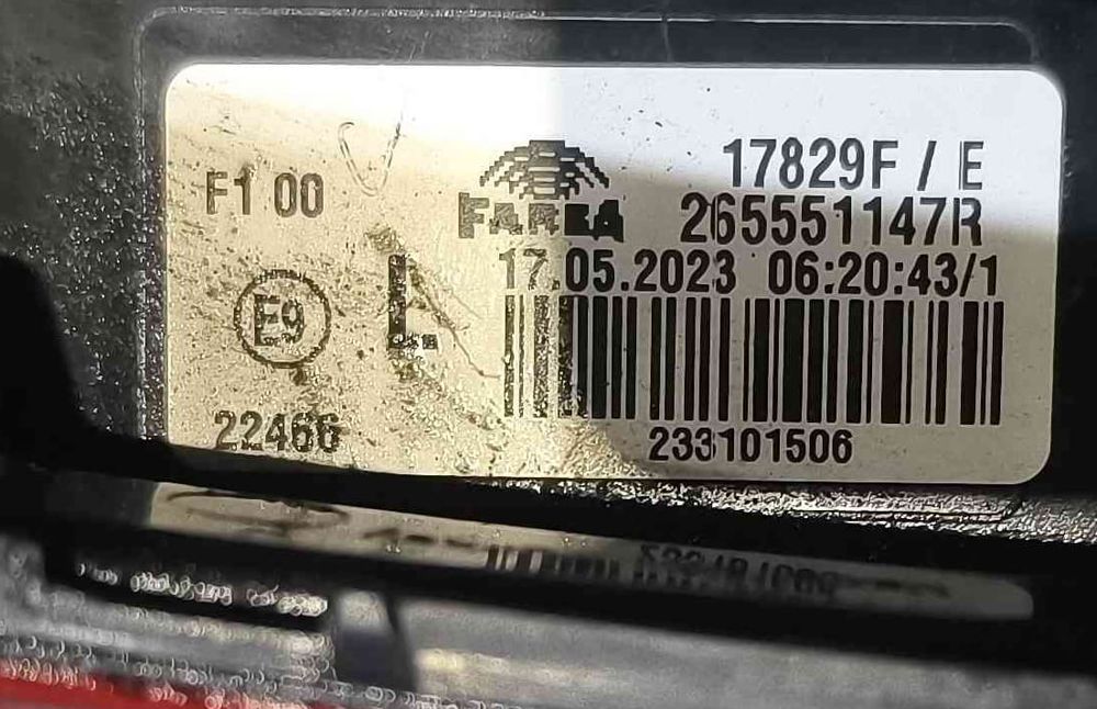 Farolim da Mala Esquerdo 265551147R - RENAULT CLIO V