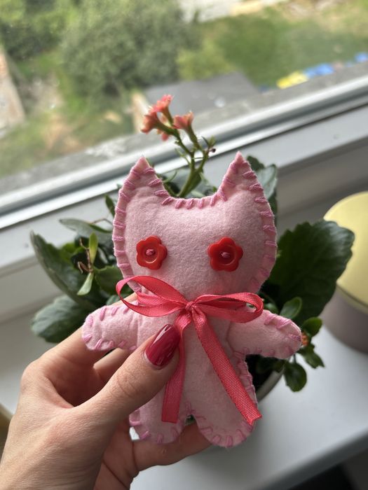 zawieszka kotek funqycatz strawberry milkshake