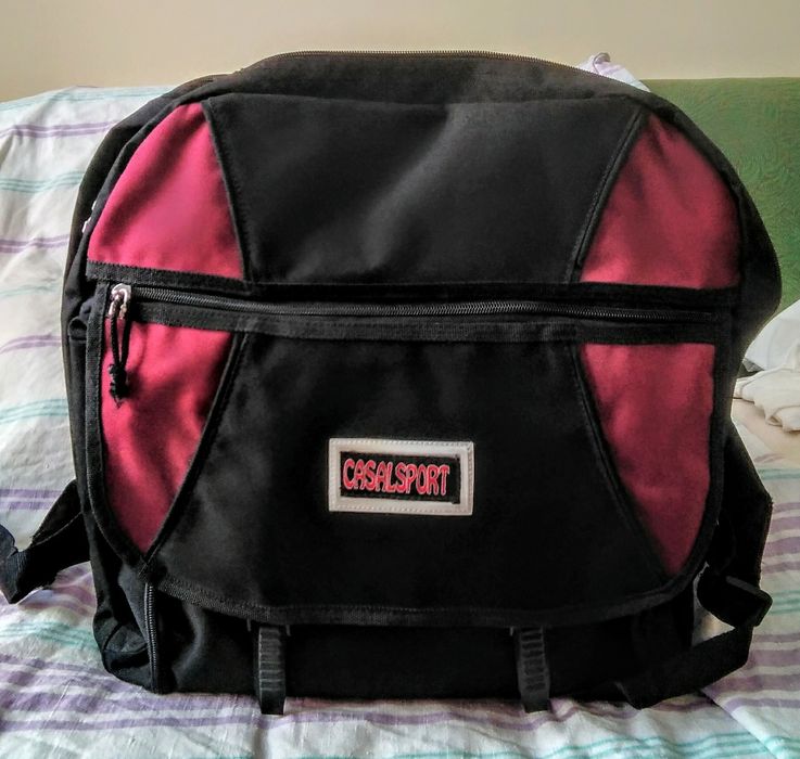 Рюкзак. Удобный ,крепкий .