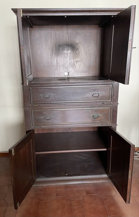 Móvel em madeira Castanho maciço