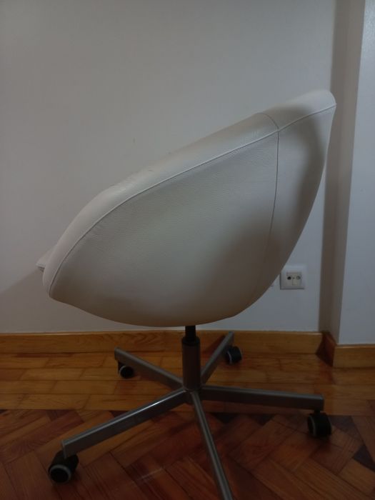 Skruvsta cadeira giratoria ikea