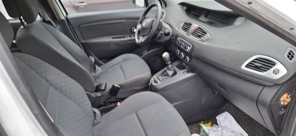 Renault Scenic 3 na części