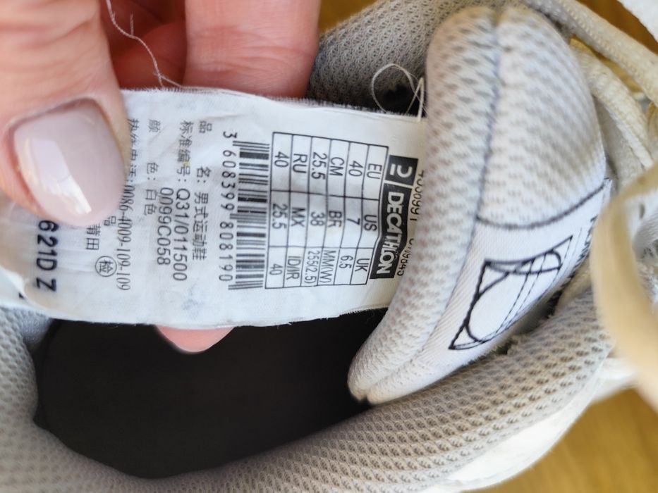 Buty sportowe Decathlon Artengo r. 40