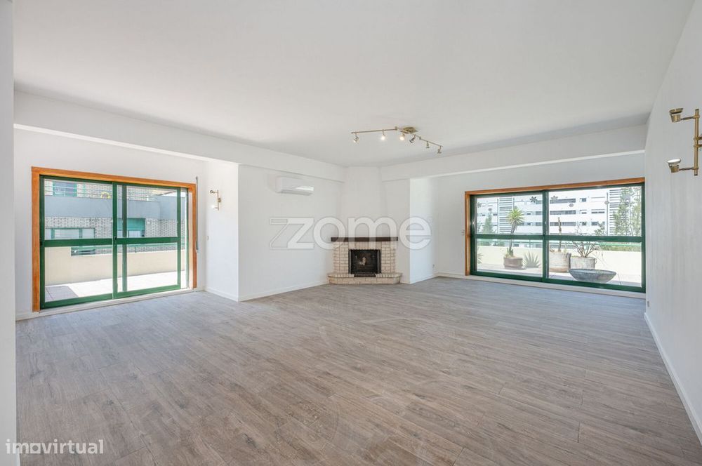 Apartamento T3 Recuado com Terraço em Águas Santas na Maia