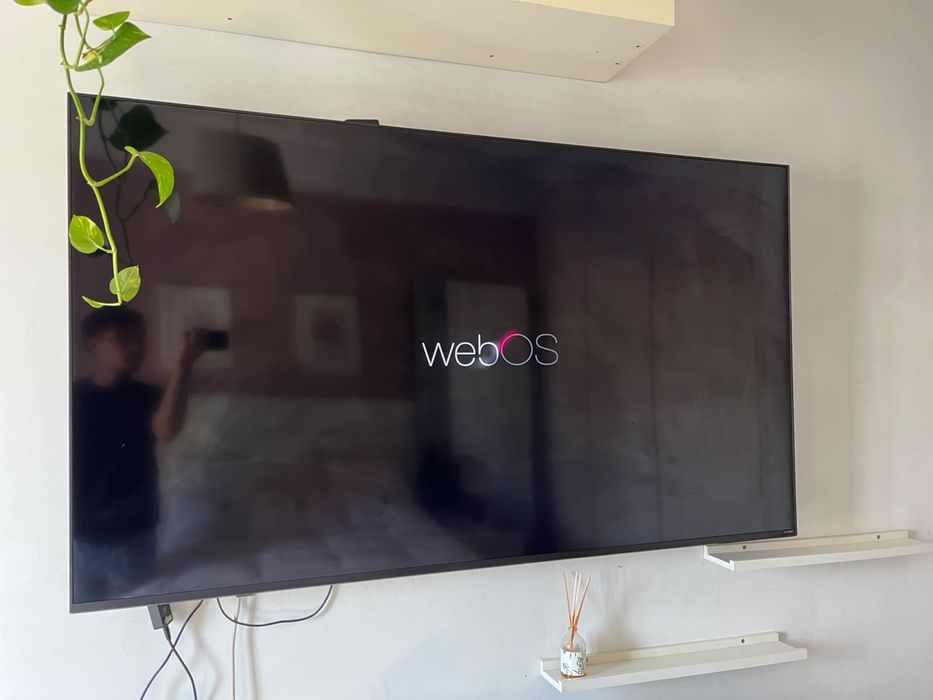 LG Smart TV 65” QNED — 65QNED70A6A