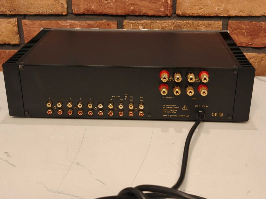 AVM COMPETITION AMP Audiofilski wzmacniacz STEREO ! HI-END