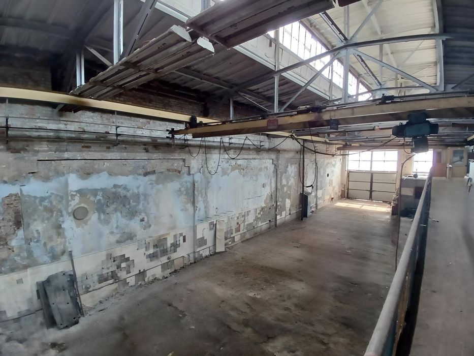 Виробництво 1200м2, з воротами під заїзд авто