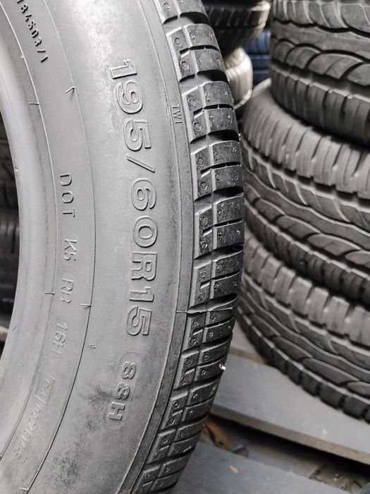 Dunlop 195 60 r15 4шт 2шт шини літні б'у резина з Європи