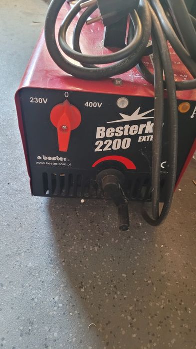 Spawarka transformatorowa Bester Besterka 2200 Extra, 230V i 400V, spawanie MMA