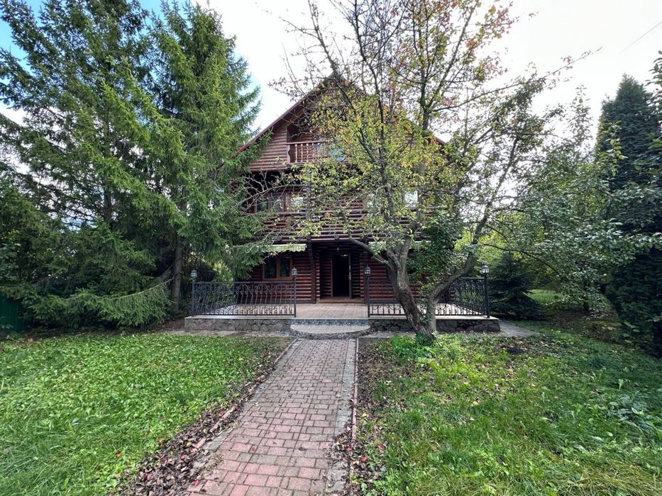 Будинок в Копилові з ремонтом, басейном, гаражем, 25 соток!