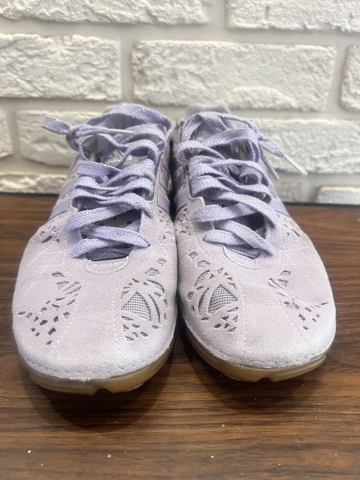 Кросівки 37,0-37,5 adidas