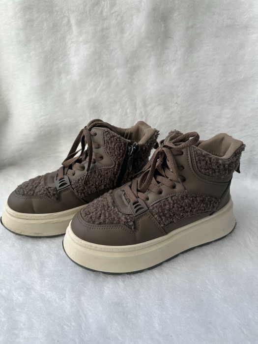 Жіночі зимові кросівки/ботинки