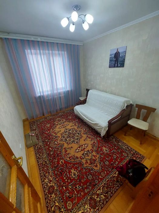 продаю 3 кімнатну квартиру  Центральний район сертифікат