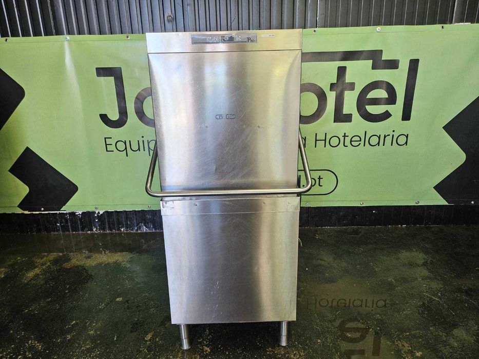 Máquina de lavar loiça de capota muito nova