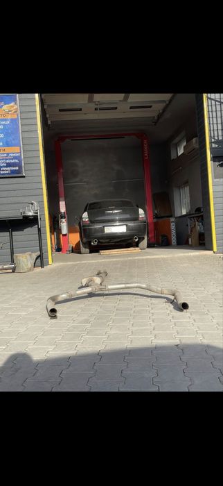 Вихлоп на chrysler 300c