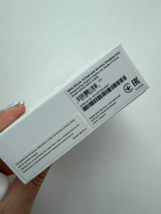 Airpods 2 wireless charging case