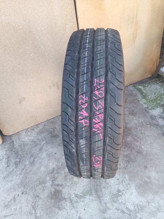 225/75R16C Continental