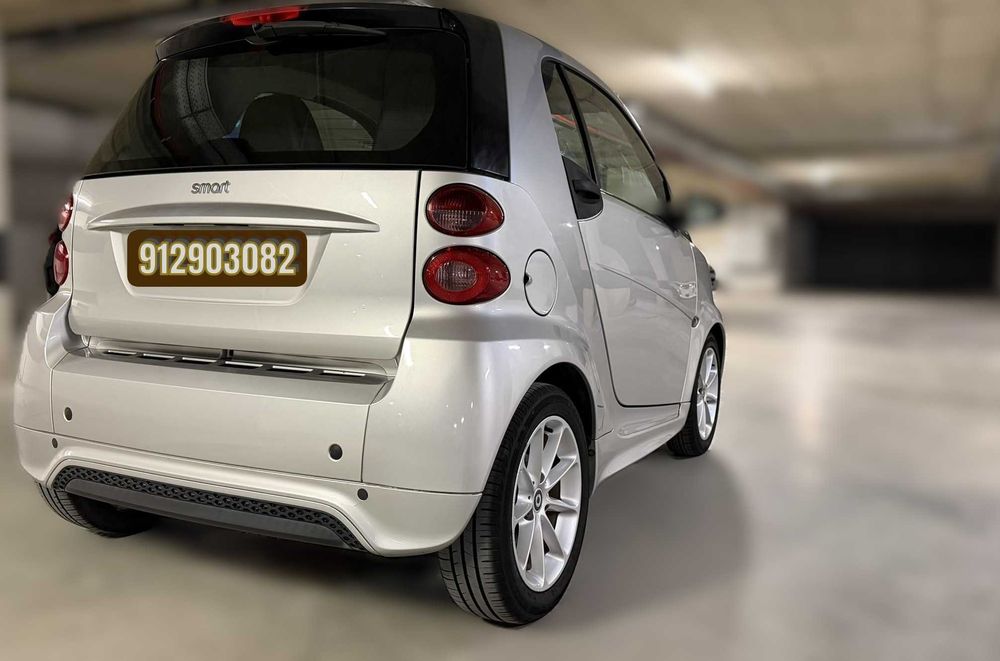Smart Fortwo 2013 Impecável