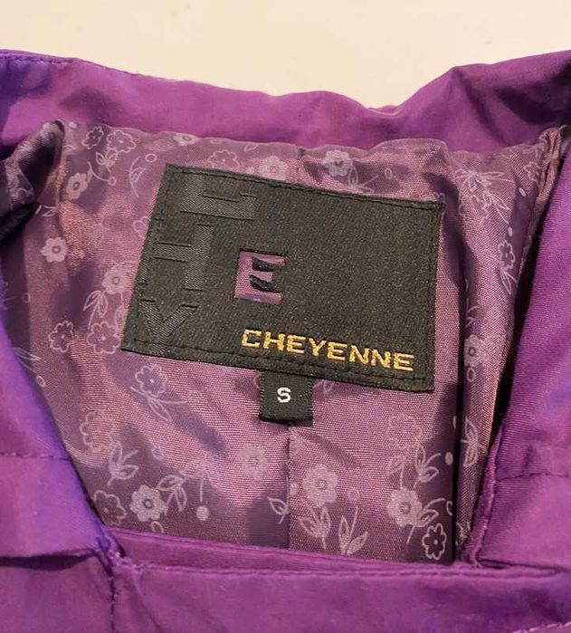 Gabardine Roxo estiloso e reverente