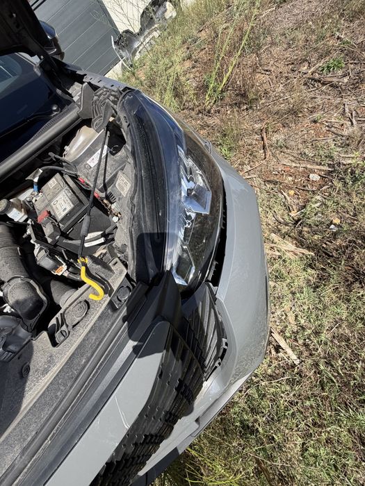 Peugeot 2008  poucos km trabalha e anda