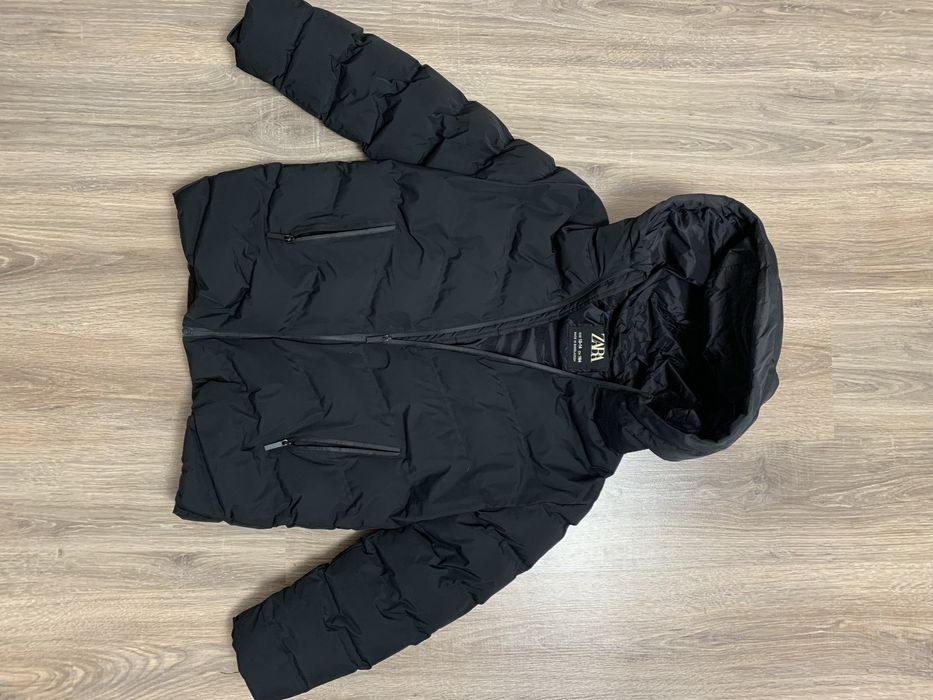 Куртка Zara.