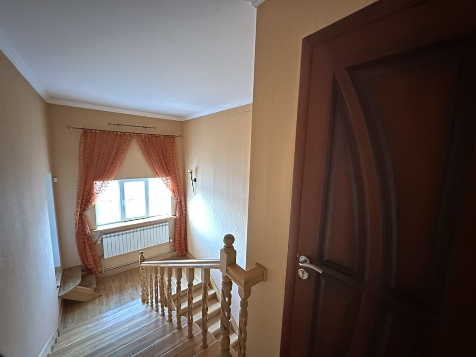 Продам будинок в Макарові.Срочно