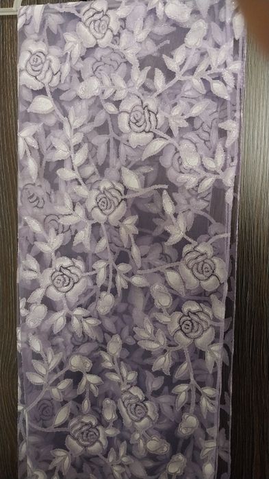 Шарф новий не сповзає