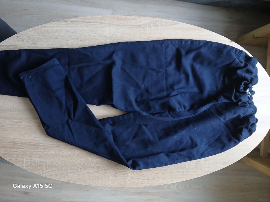 Granatowe jegginsy damskie