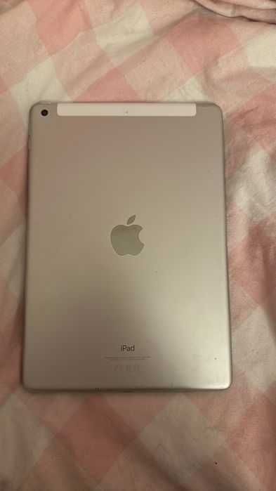 iPad Apple 9 generacji 64 GB 93 procent baterii stan bdb