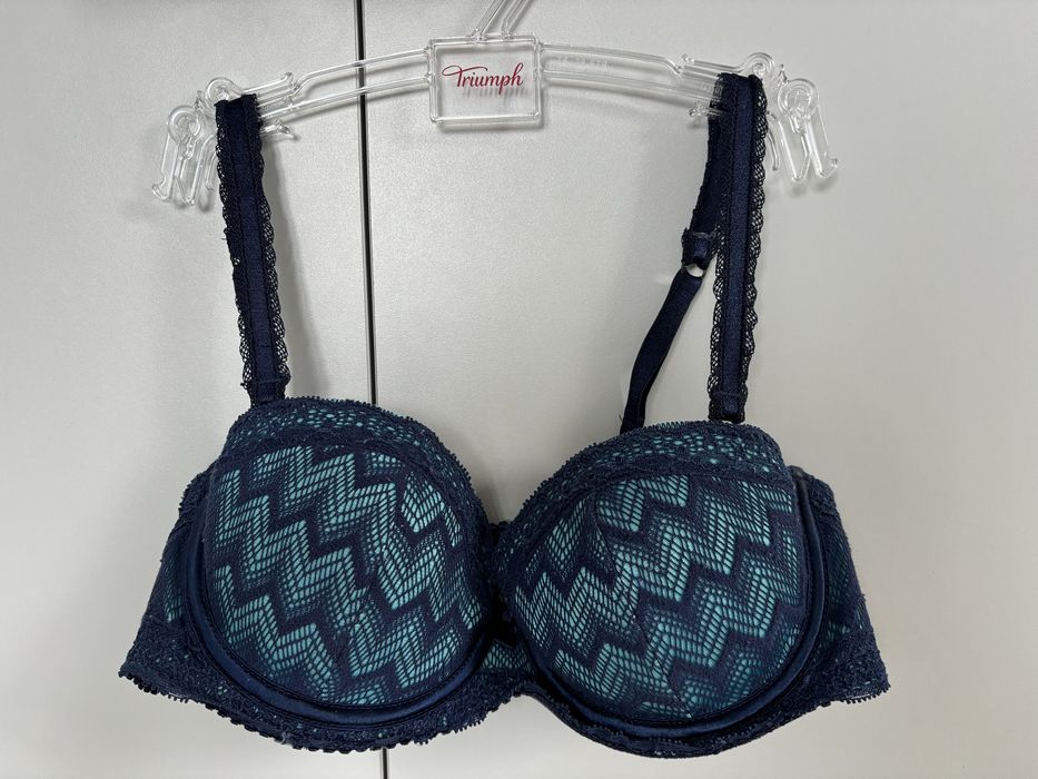 Biustonosz 75B atmosphere