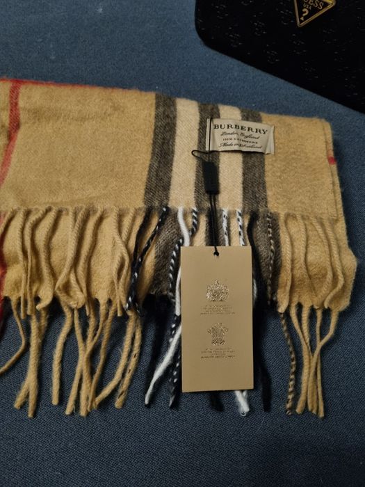 Nowy kaszmirowy szal Burberry 33x180 cm