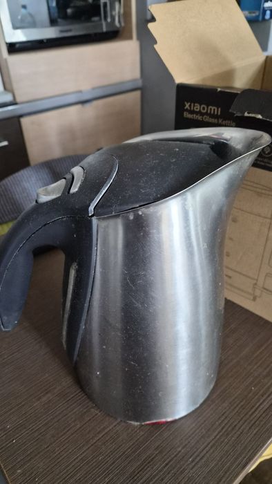 Продам чайник braun