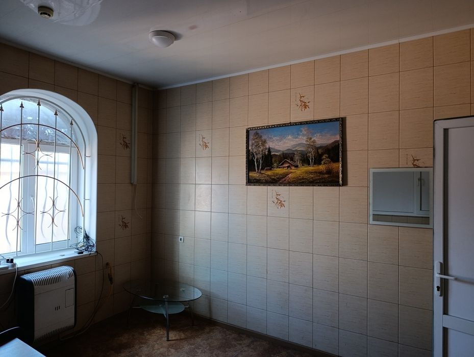 Продам нерухомість