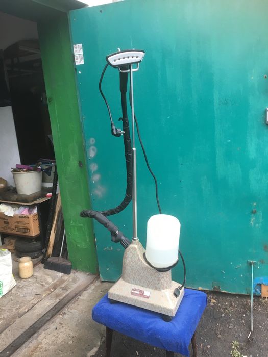 Відпарювач одягу