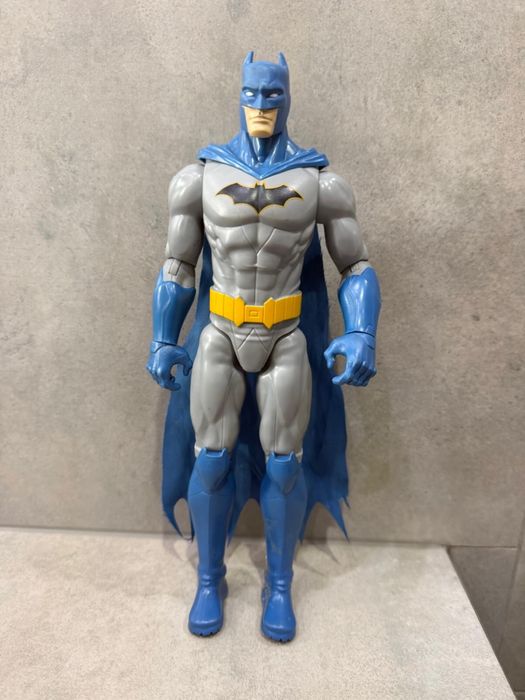 Figurka Batman - Hasbro - Dc Comics - 31 cm.