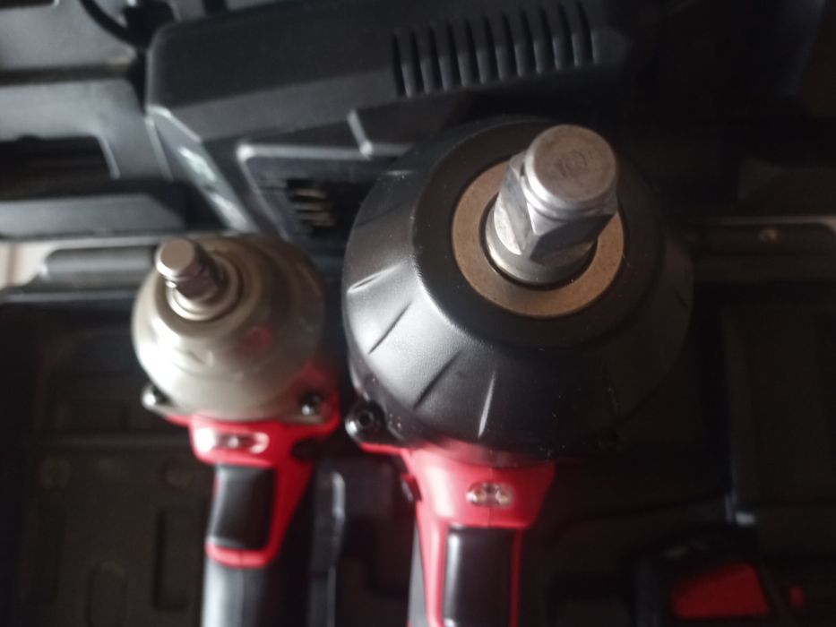 Акумуляторний гайковерт Earthquake XT 20v Impact1/2  EQ38XT 20 3/8