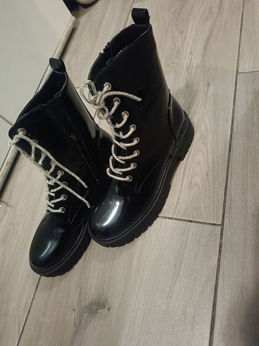 Buty damskie nowe 39