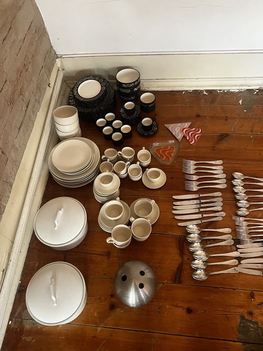 Servico de pratos e outros