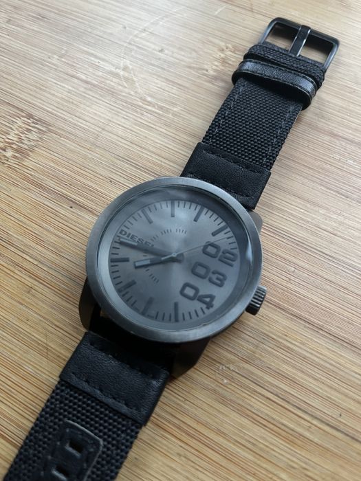 Zegarek Diesel męski stalowy parciany pasek grafitowy szary elegancki