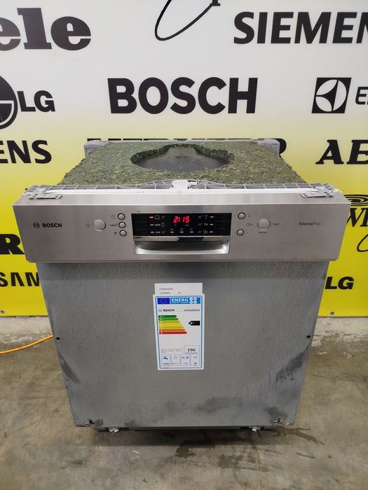 Посудомийна машина фірми Bosch